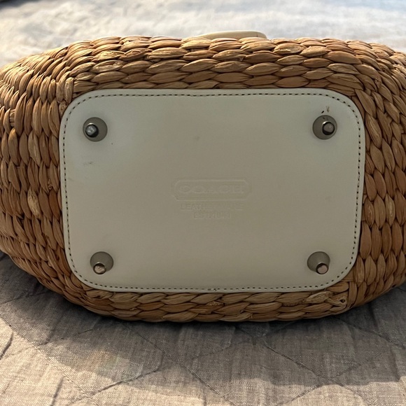 Vintage Coach basket handbag - Picture 3 of 5